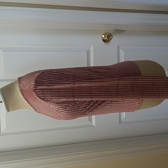 Velvety Mauve Top - Picture 2 of 4